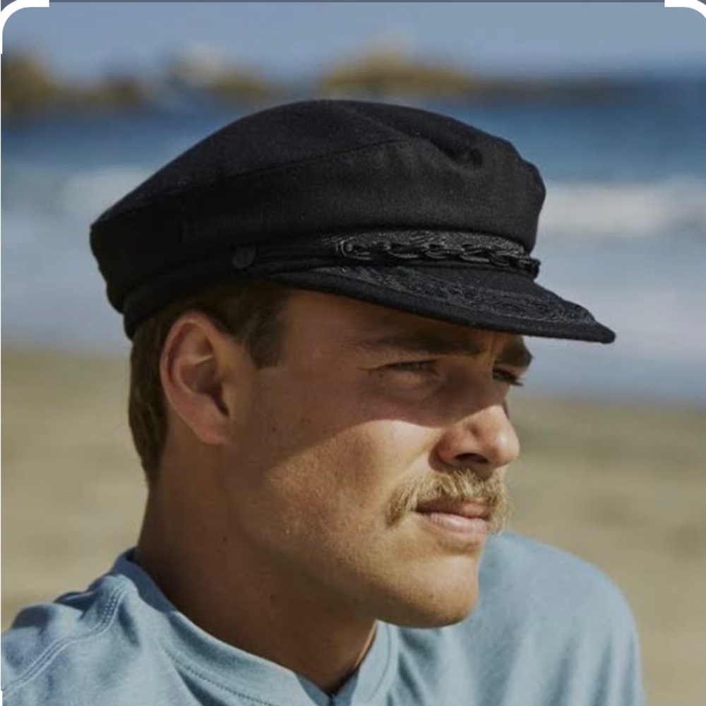 Original Greek Fisherman Wool Hat | Black
Dorfman Pacific Co